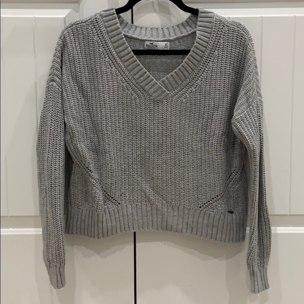 Hollister sweater